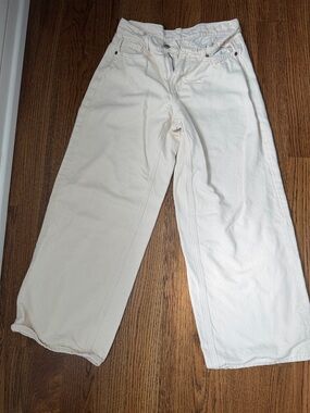 Old Navy Wide Leg Jeans in Off-White